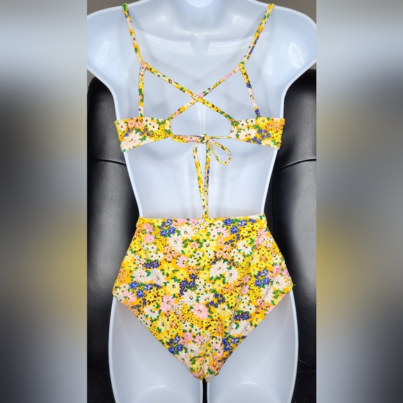 TIME AND TRU Yellow Floral Bikini Set Size: M (8-10) EUC - Picture 4 of 12